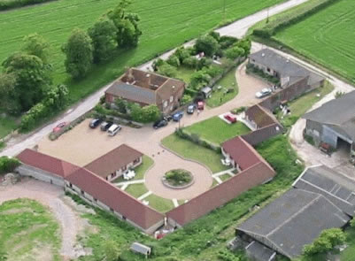 Bed and Breakfastaccomodation and campsite.